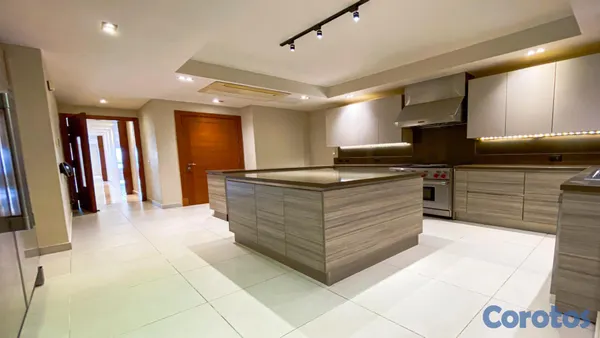 apartamentos - Apartamento en venta en Ensanche Piantini con área social y 4 parqueos 9