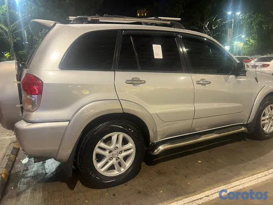 jeepetas y camionetas - Toyota rav4 2002 2