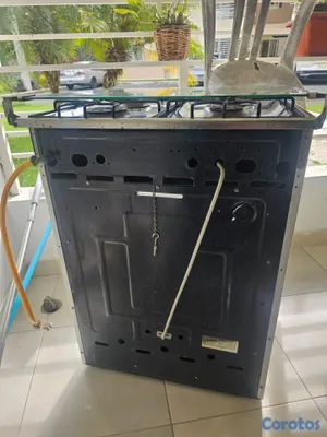 electrodomesticos - Estufa Mabe, blanca funcional al 100%. 5