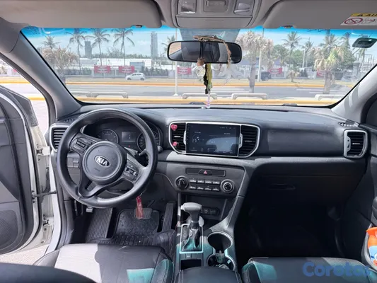jeepetas y camionetas - Kia Sportage 2017 excelente condiciones  8