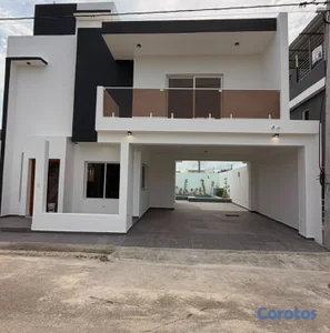 Casa en Construccion con Piscina