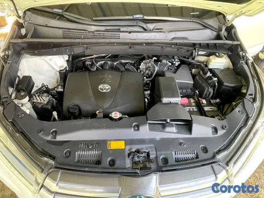 jeepetas y camionetas - Toyota higlander xle 2019 8