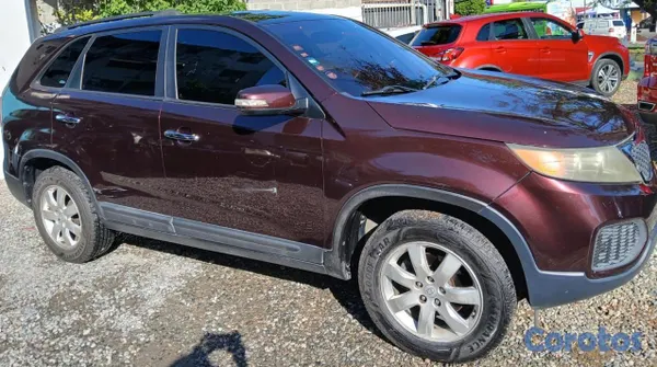 jeepetas y camionetas - JEEPETA SORENTO 2011 ROJA CARROCERIA ORIGINAL, MOT 6
