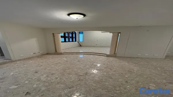casas - Casa en Alquiler de 4 habitaciones en Paraiso 3