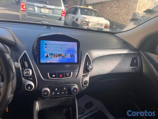 jeepetas y camionetas - Hyundai Tucson 2012 en excelente condición — RD$699,000 negociable D.N. 6