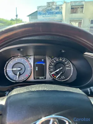 jeepetas y camionetas - Toyota Hilux SRX 2025 10