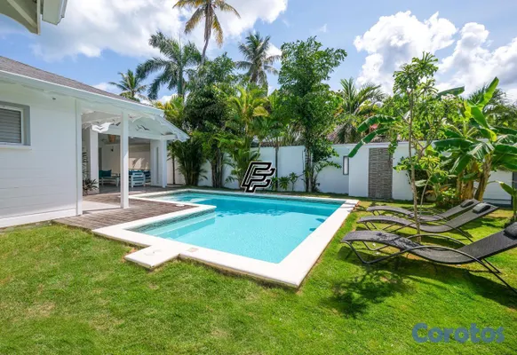 casas vacacionales y villas - ¡Villa Lujosa a 2 Minutos a Pie de Playa Las Ballenas! 🏖️ DR 🇩🇴 2