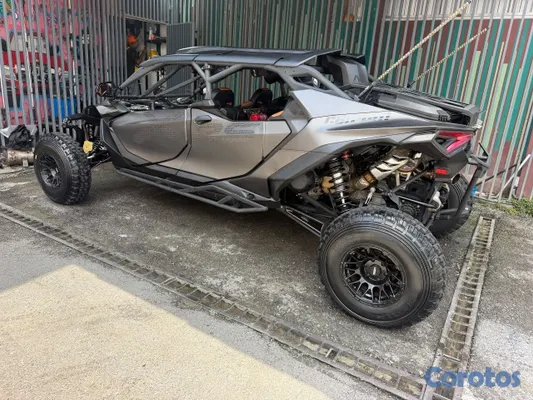 vehiculos recreativos - canam maverick 2025 3