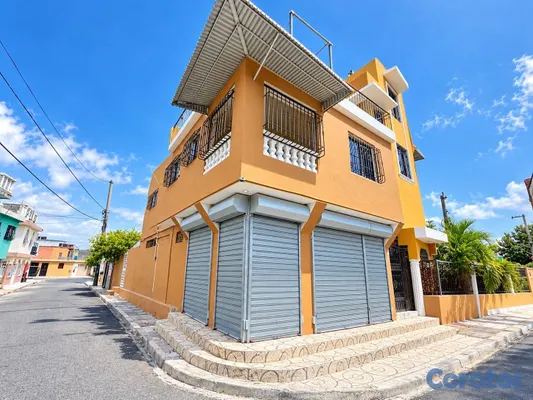 oficinas y locales comerciales - Rento Local de 90 Mts2 en Invivienda 3