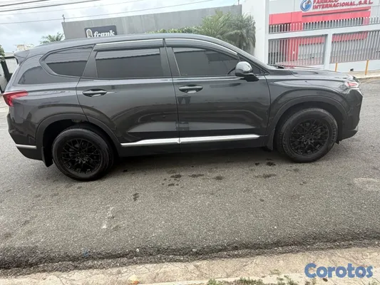 jeepetas y camionetas - 🚨🔥 ¡HYUNDAI SANTA FE 2020 EN VENTA! 🔥🚨 9
