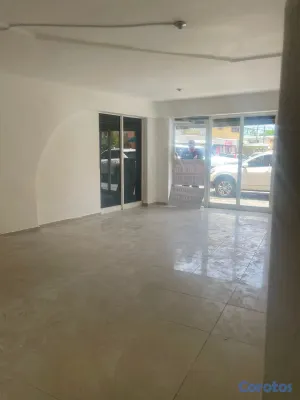 oficinas y locales comerciales - Ensache la paz local comercial próximo a la winston churchil  4