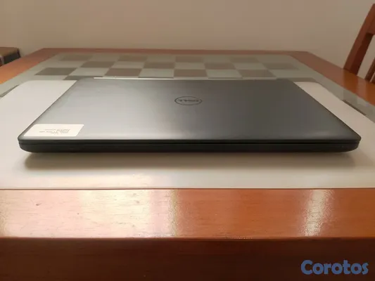 computadoras y laptops - Laptop Dell Latitud pantalla grande, 15,6 pulgadas  5