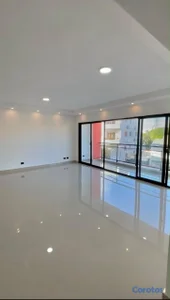 alquiló los Resturadores dos habitaciones 2.5 baños dos parqueos balcón tercer 