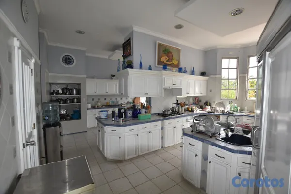 casas - Se vende amplia residencia en Villas Naco  | Santo Domingo Oeste 5