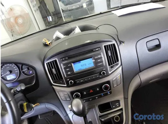 jeepetas y camionetas - HYUNDAI GRAND STAREX 2021 GRIS 5