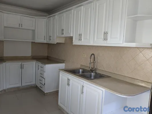 apartamentos - El Millon, primer piso, 153 mts., 3hab, 1 parq    3