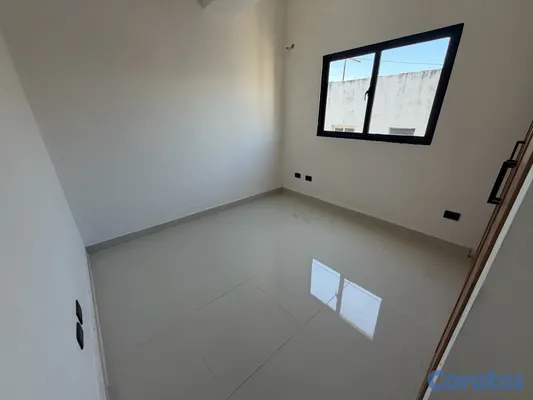 apartamentos - vendo nuevo klm 10 avenida independencia dos habitaciones dos baño no parqueo  7