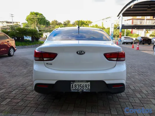 carros - kia río 2018 5