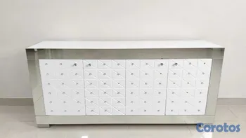 decoración y accesorios - Credenza moderna con toques en cristal y espejo