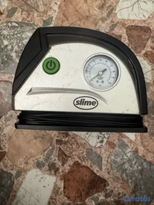 Compresor de Aire Portátil Slime12V Inflador de Gomas100PSICon Manómetro Análogo