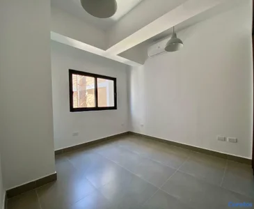 Apartamento en Alquiler con línea blanca y shutter