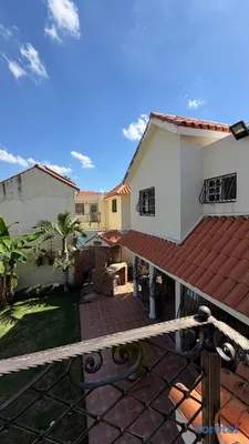 casas - Residencia en Los Cerros | Patio Enorme, Doble Cocina y Terraza para Celebracion 15