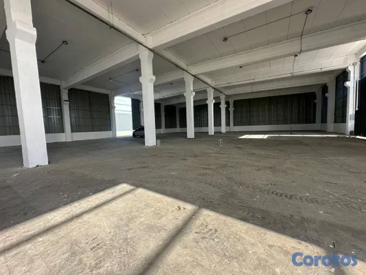 oficinas y locales comerciales - NAVE EN ALQUILER – AUTOPISTA LAS AMÉRICAS 6