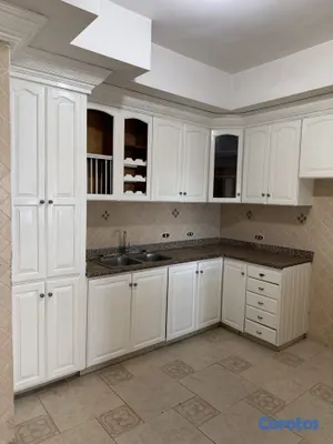 apartamentos - Apartamento amplio en alquiler en torre con ascensor – Bella Vista, 6to piso
 2