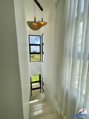 casas - Villa de Ensueño Totalmente Amueblada en Punta Can 3