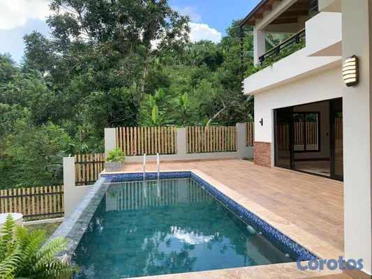 casas -   Villa La Colonia | Piscina Privada, Vista a la Montaña y Máxima Privacidad 2