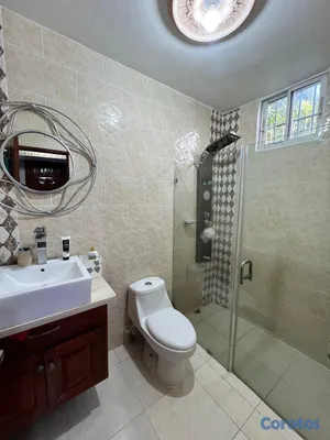 casas vacacionales y villas - 2.	Casa en Baní | 279 m², Amplio Patio y Marquesina Doble 12