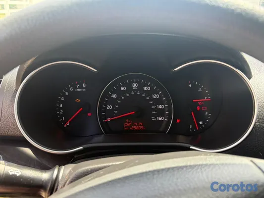 jeepetas y camionetas - Kia Sorento LX 2014 10