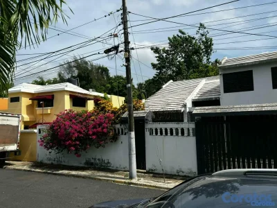 VENDO Casa en Viejo Arroyo Hondo próximo al Superm