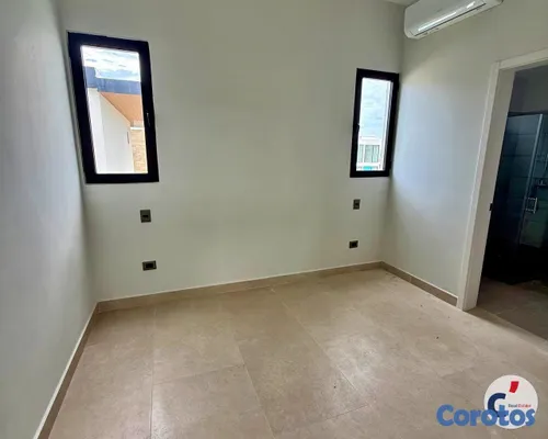 casas - Moderna Villa Nueva de 3 Habitaciones con Piscina  2