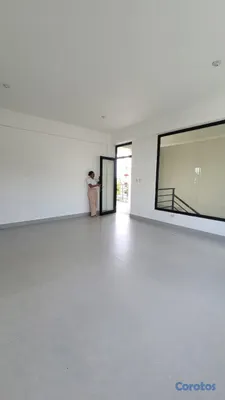 oficinas y locales comerciales - Local en alquiler en Jardines del Arroyo Jacobo Ma 7