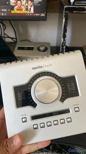 Apollo twin Thundelbolt pára Macbook 