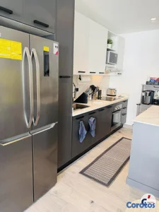 RENTA ELEGANTE APARTAMENTO AMUEBLADO CON VISTA PIS