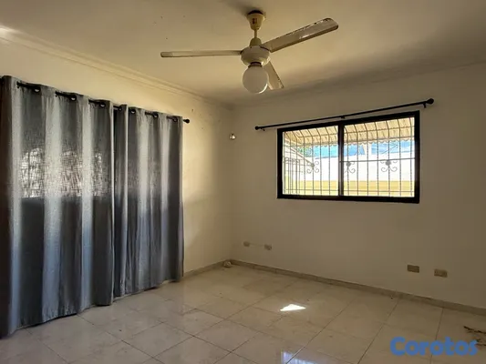apartamentos - independencia km 71/2 segundo piso tres hab de 147 metros y 11 paq. RD 8,600,00” 15