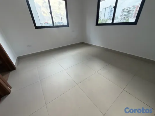 apartamentos - vendo nuevo Evaristo Morales piso 3 una habitación 1.5 baños parqueo área social 20