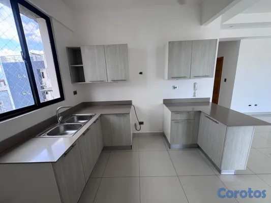 apartamentos - vendo mirador norte tres habitaciones con su baño balcón tres parqueos servicio  3