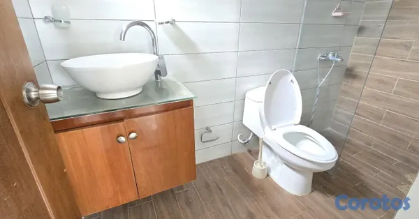 apartamentos - 1er piso en los álamo santiago próximo al homs  3