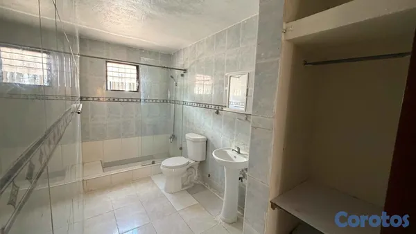 casas - Casa en 2do nivel de 4 habitaciones en Lucerna Fre 10