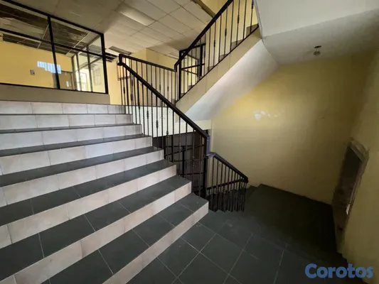 otros inmuebles - Edificio de 3 Niveles en Venta en el Centro de San 8