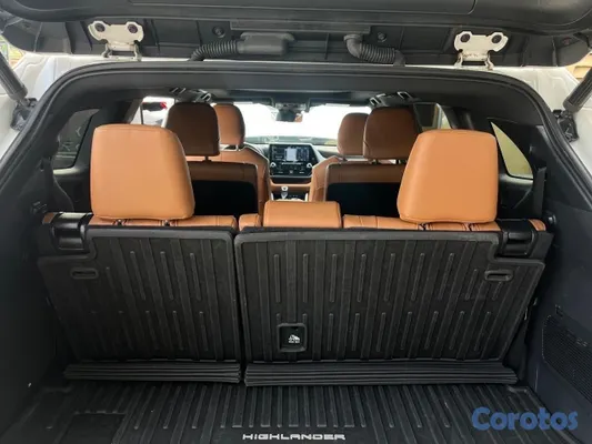 jeepetas y camionetas - 2020 Toyota Highlander Platinum 6
