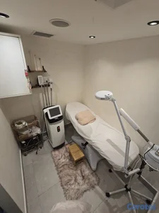 Cabina de estética en alquiler | Espacio equipado 