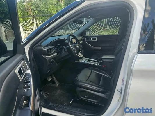 jeepetas y camionetas - Ford Explorer xlt 2023 14