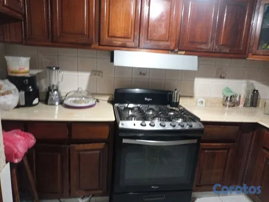 casas - CASA EN LOS RESTAURADORES  PRECIO DE VENTA: RD$35, 9