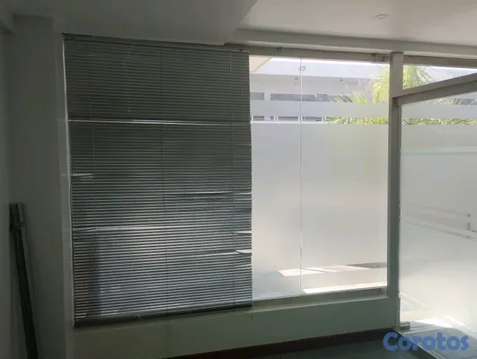articulos de oficina - persiana veneciana de aluminio de color gris $1500 cada una  2