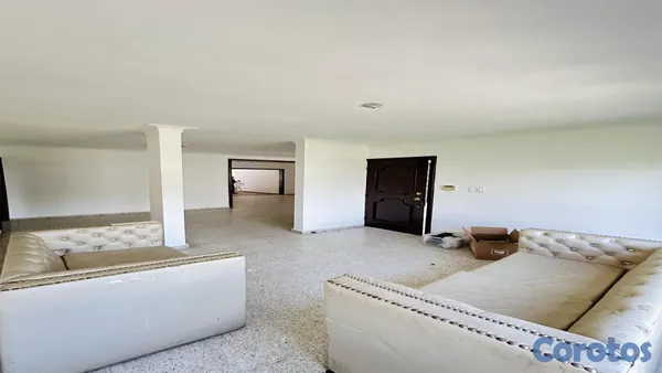 casas - Casa en Alquiler en El Millón | Ideal para Vivienda o Uso Comercial 8