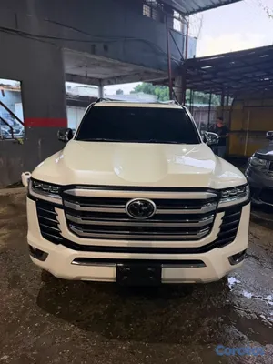 jeepetas y camionetas - Toyota Land Cruiser 300 VXR diésel 2022 114k kms todos lo mantenimiento en la ca 4